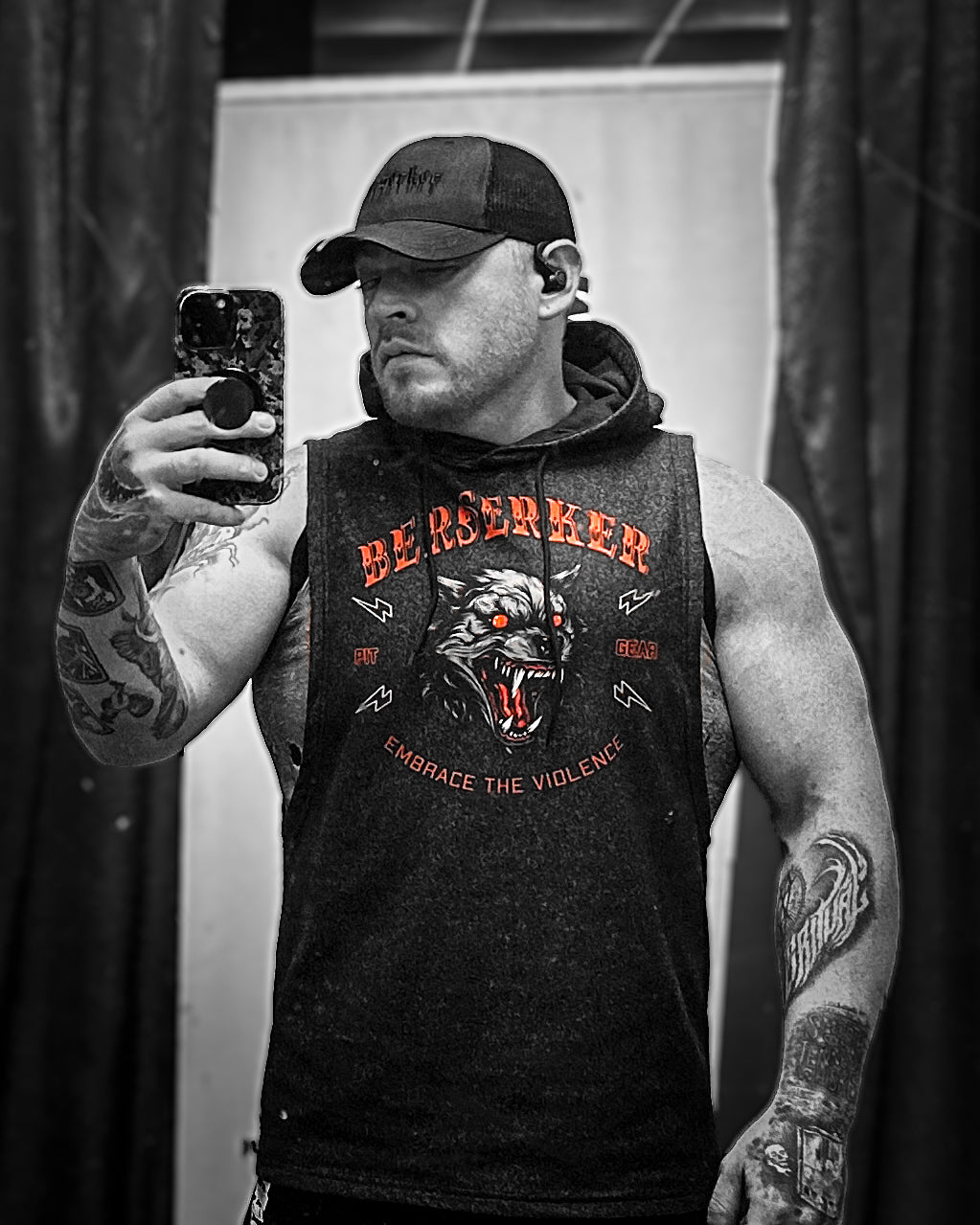 RIOT WOLF SLEEVELESS