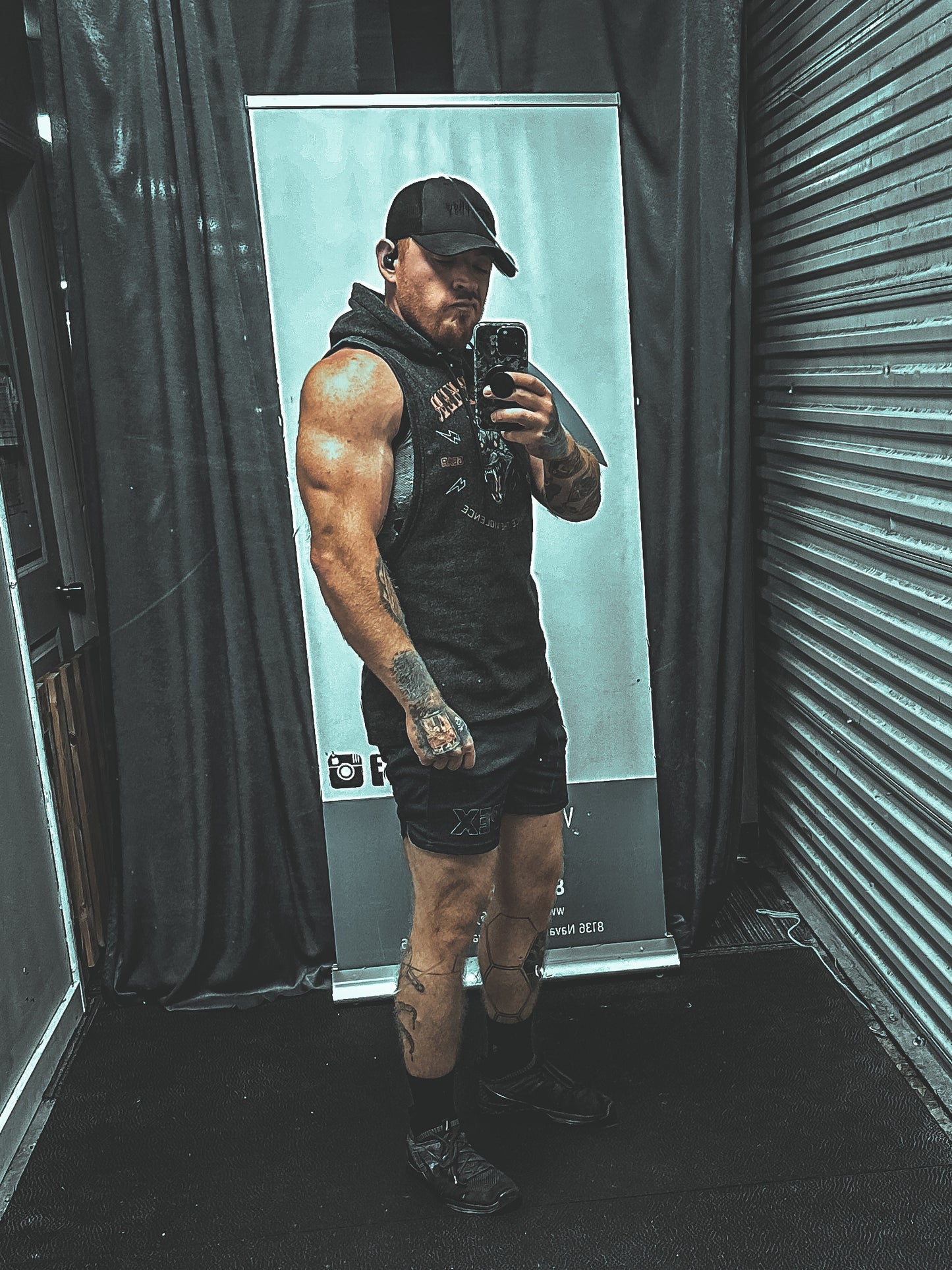 RIOT WOLF SLEEVELESS